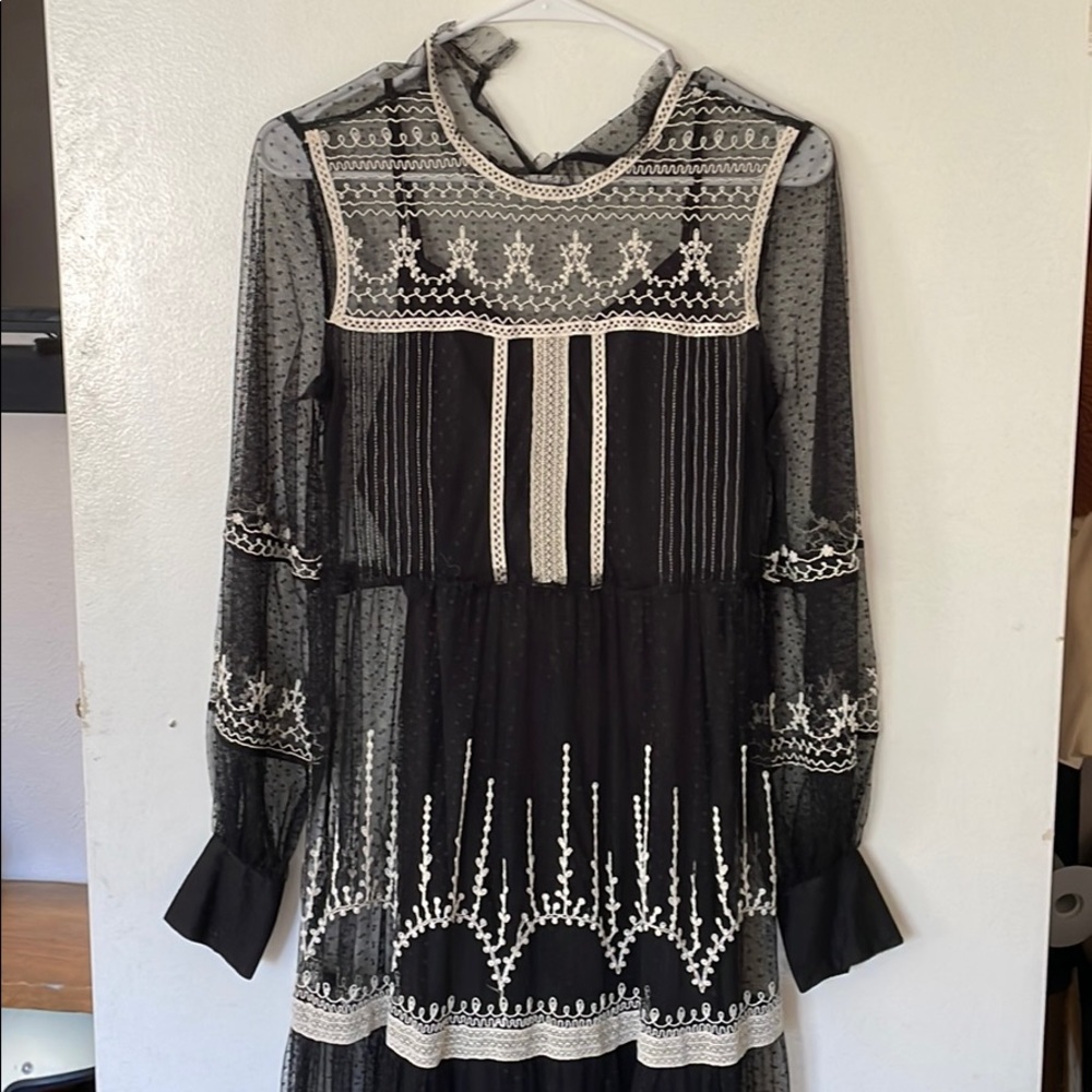 Black lace Zara dress with slip - xs